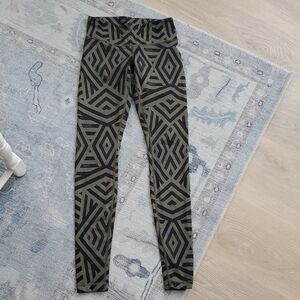 Lululemon Wunder Under Athletic Leggings Chevron Shuffle Fatigue Green Black Sz4
